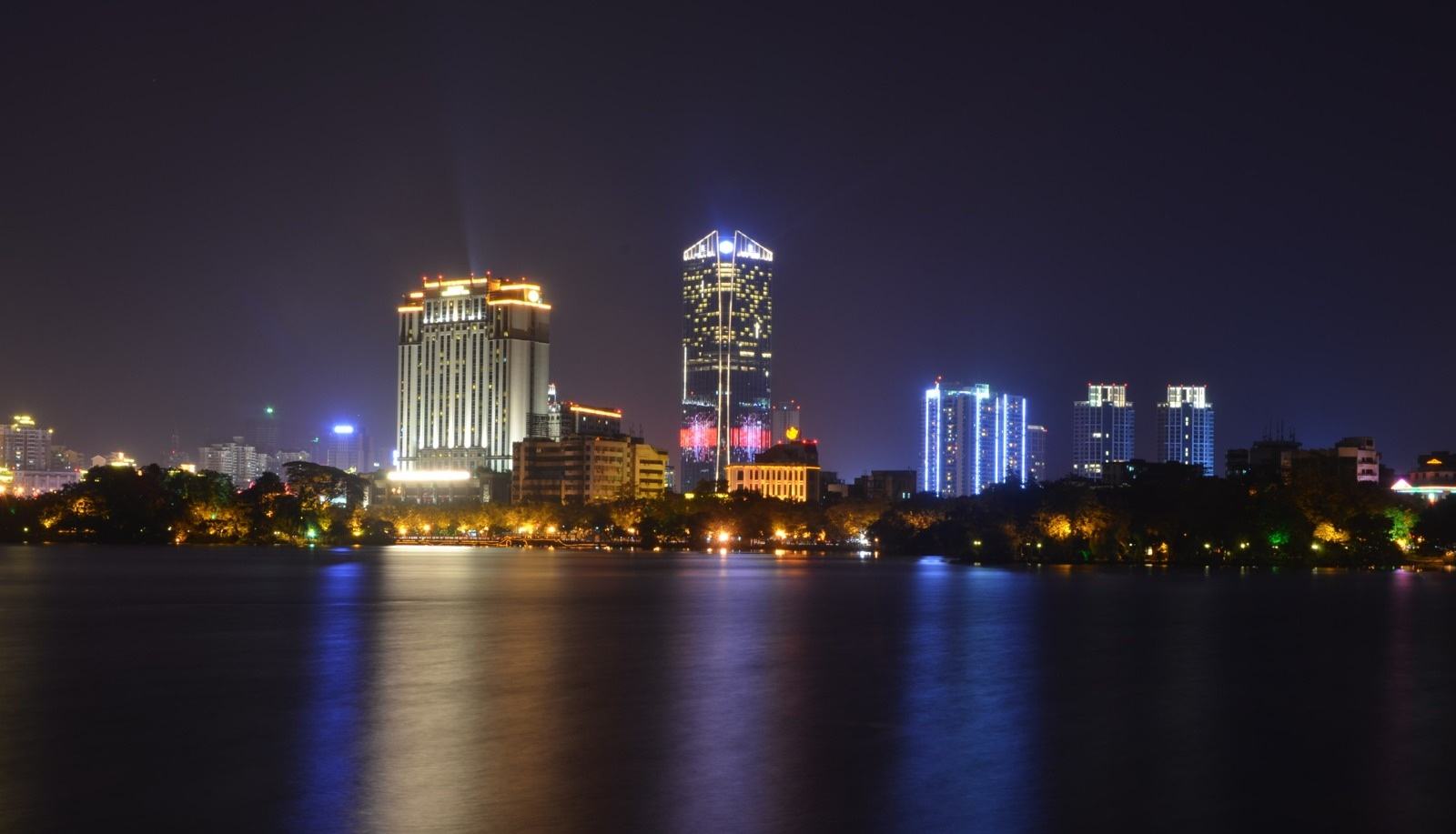 2020年惠州成考函授本科报考事业单位条件是什么？